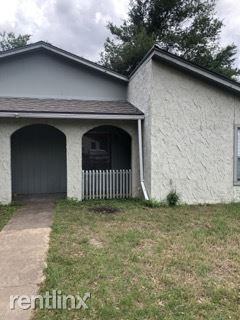 1512 Pine Ridge Dr - Photo 3 of 3