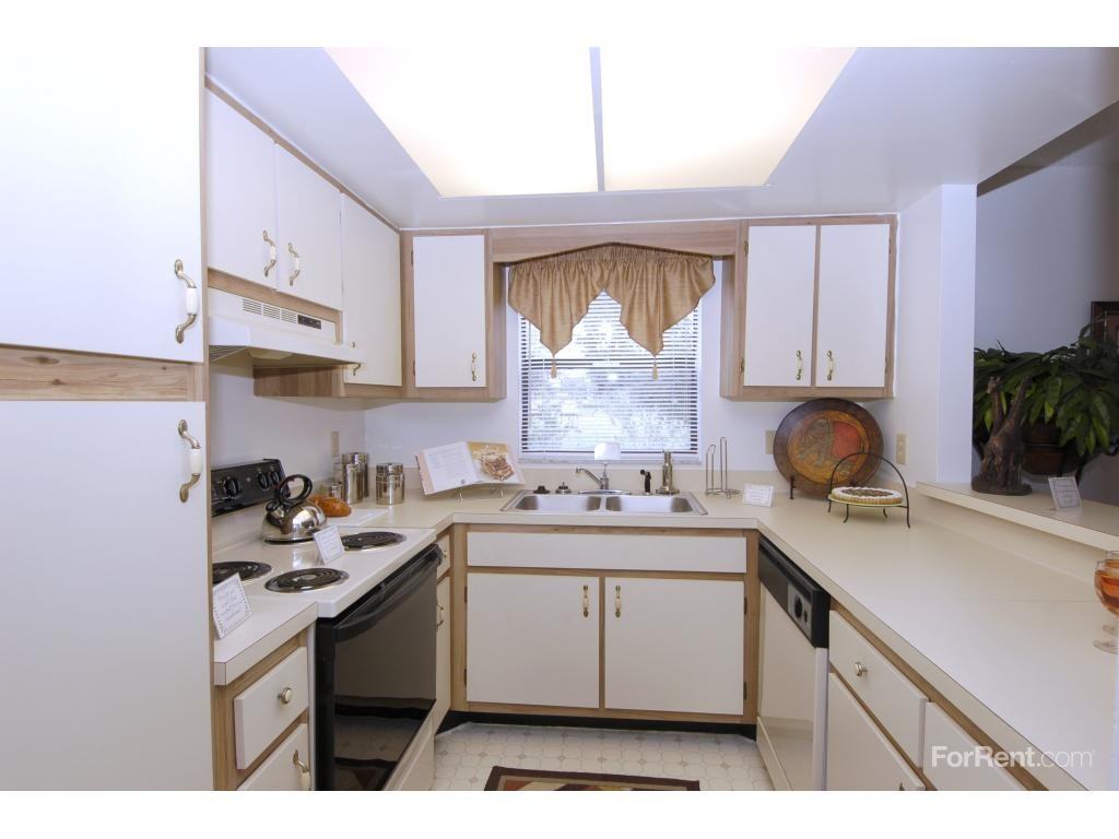 Wickham Village Apartments 500 N Wickham Rd, Melbourne, FL 32935 Zumper