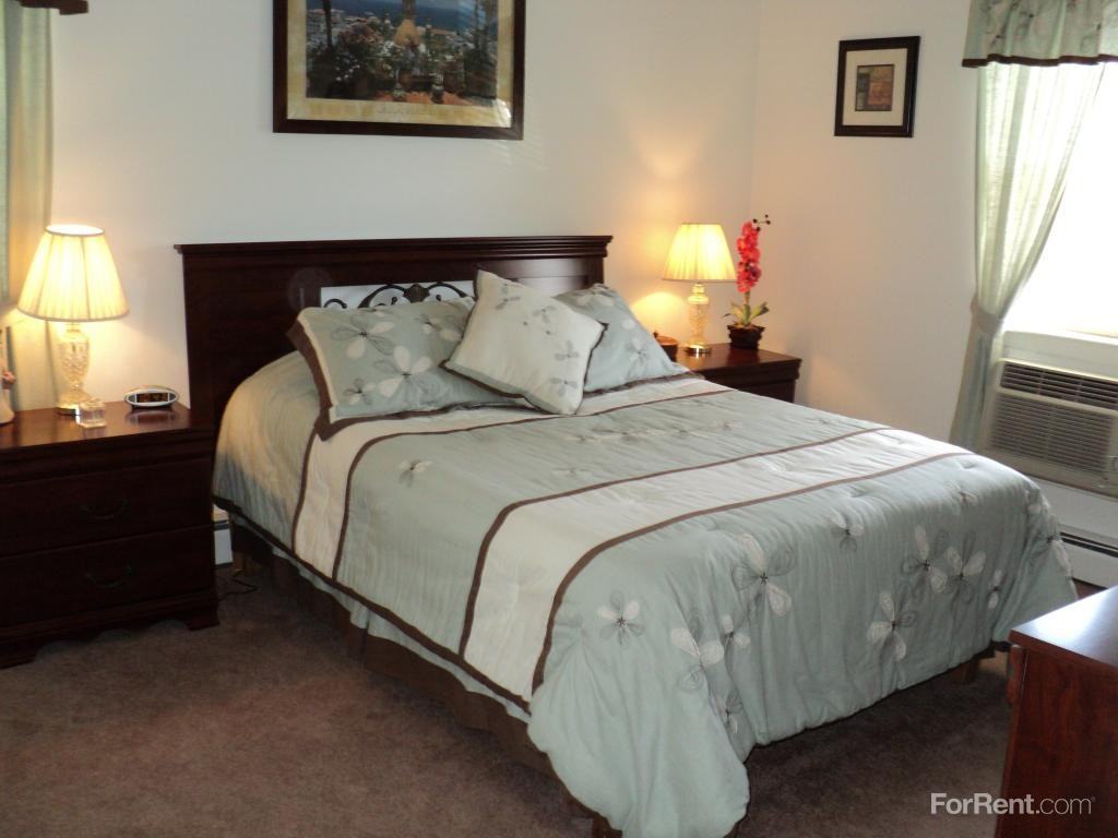 Skytop Gardens - Photo 2 of 17