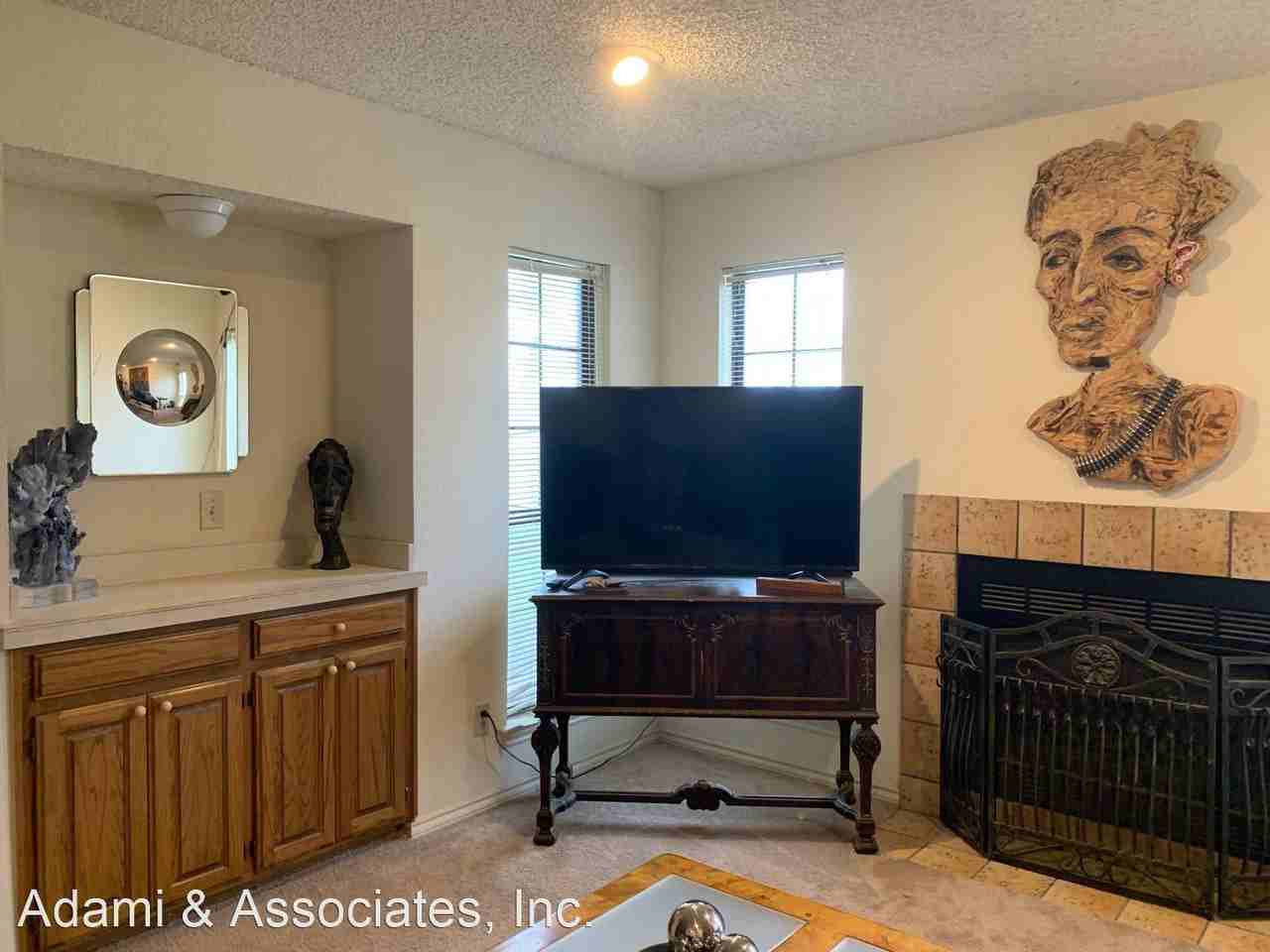 900B Kilkenny Court - Photo 3 of 6