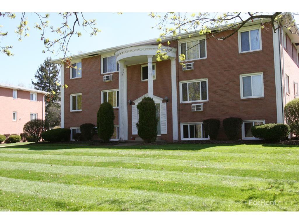 Englewood Manor Apartments - Photo 2 of 2