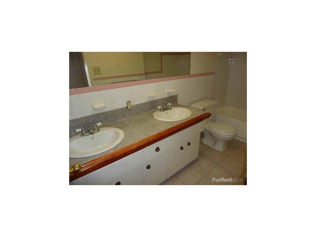 Princeton Park Apartments - Photo 2 of 10