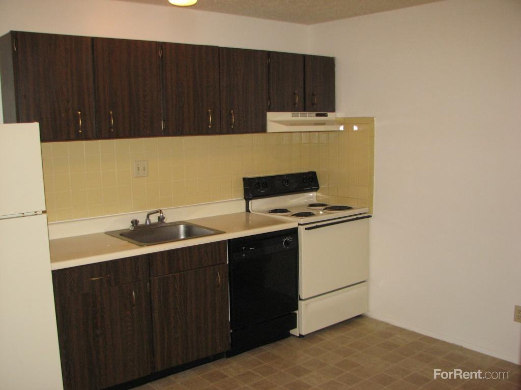 Dunnwood Acres Apartments - Photo 2 of 19