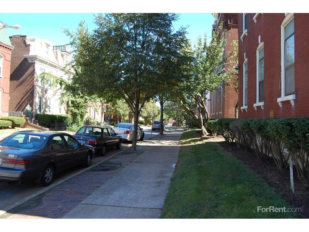 Senate Square Apartments - Photo 2 of 11