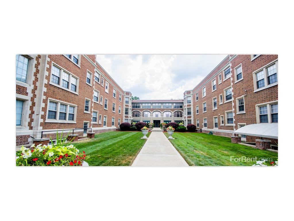 Buckingham/Balmoral - Photo 3 of 20