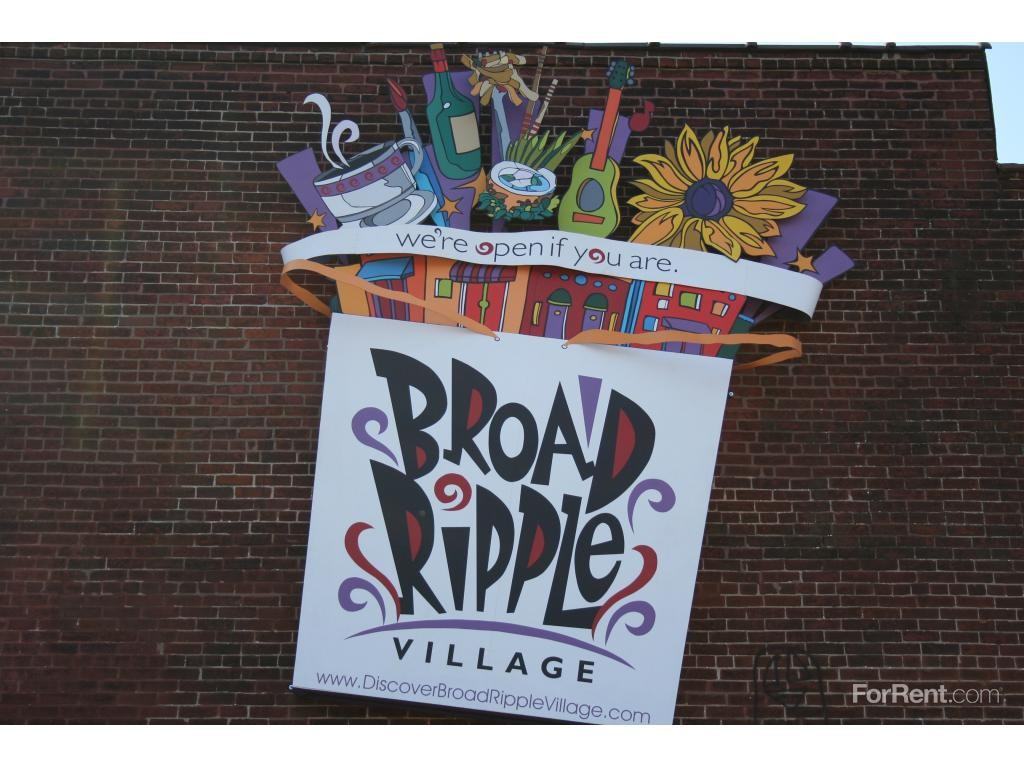 Jade North - Photo 2 of 11