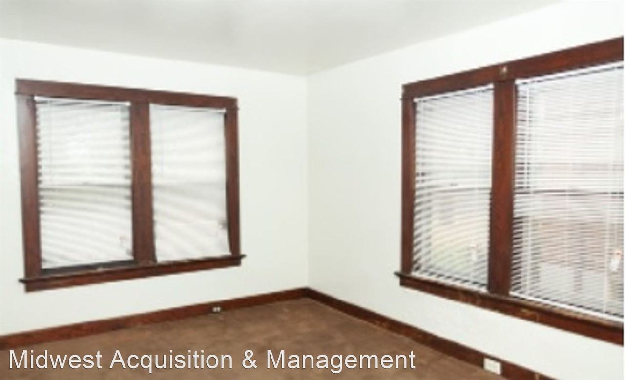 1769 Brookline Ave - Photo 3 of 3