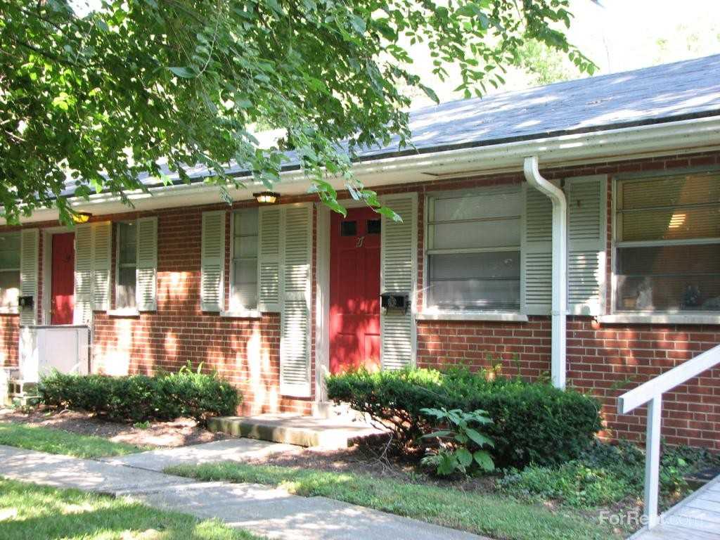 Leesburg Lane Apts - Photo 3 of 19