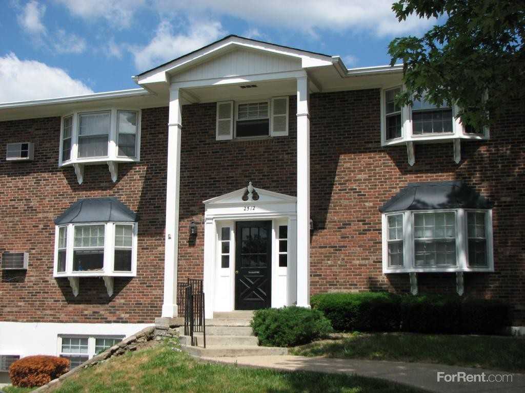 Quail Hollow / Sherwood Knoll Apartments 23 Huckleberry Hill, Fort