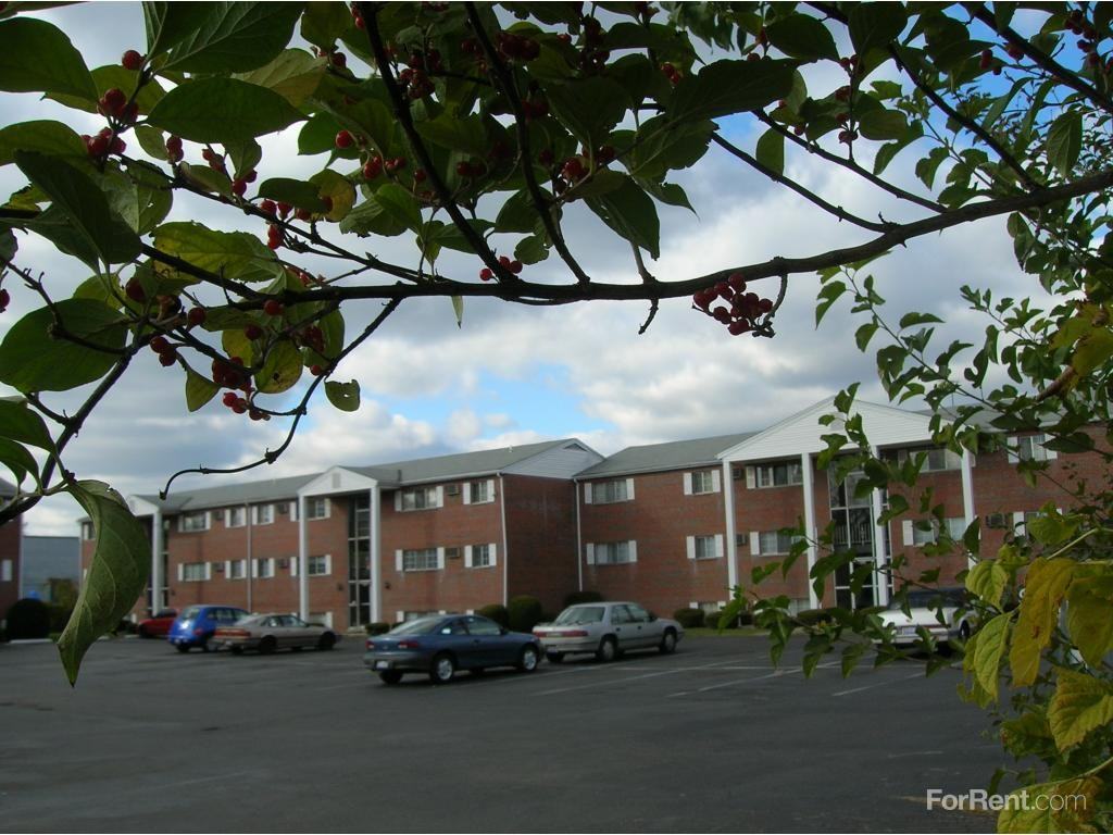 Alexandria Apts - Photo 2 of 2