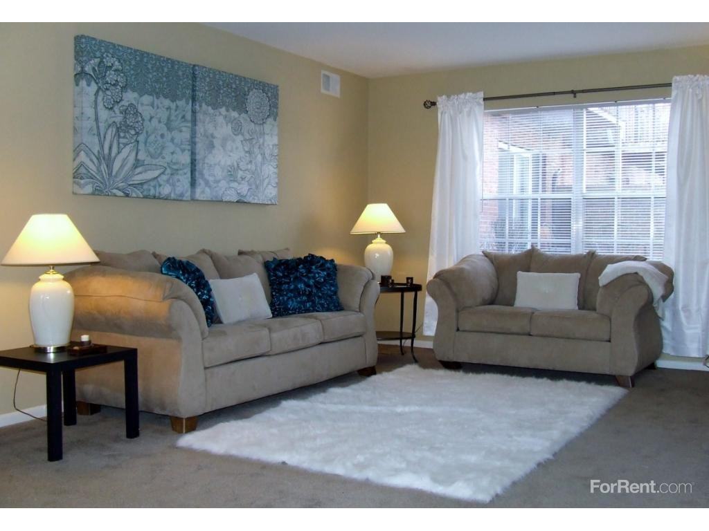 Olde Towne Apartments - Photo 2 of 3