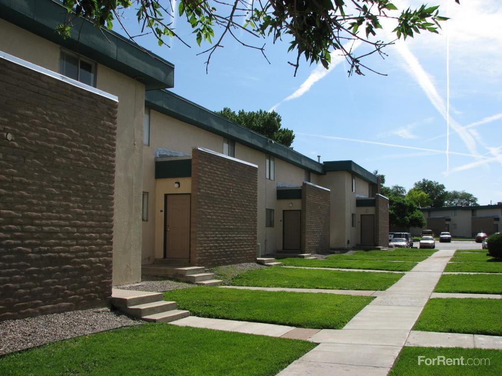 Manzano Vista Apts - Photo 2 of 19