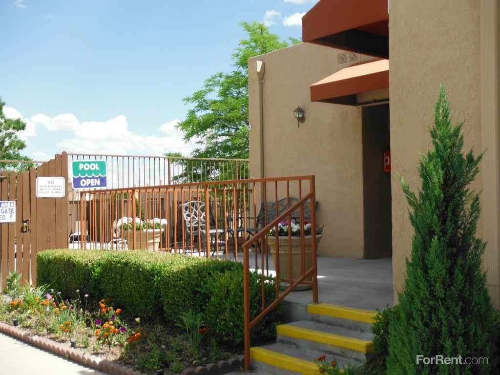 Puerta del Sol Apts - Photo 3 of 20