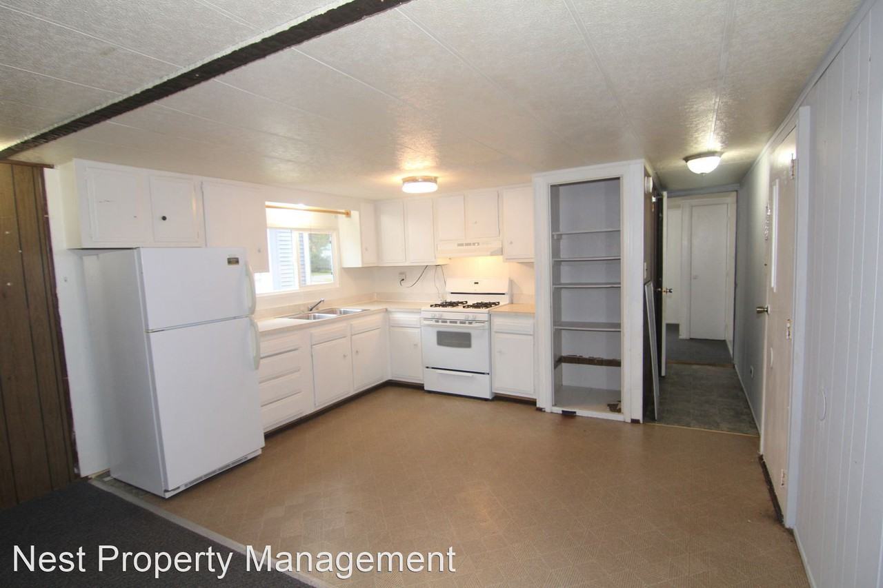 115 W Elm St - Photo 3 of 14