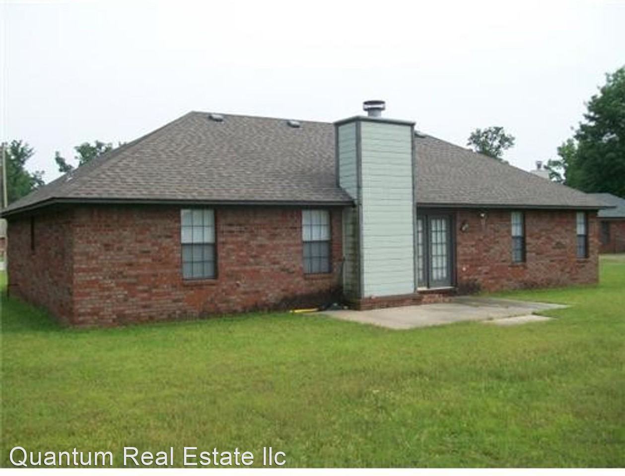 1806 Oakview Dr - Photo 2 of 13