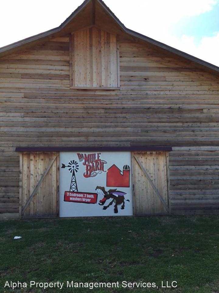 501 McGoodwin - Photo 2 of 10