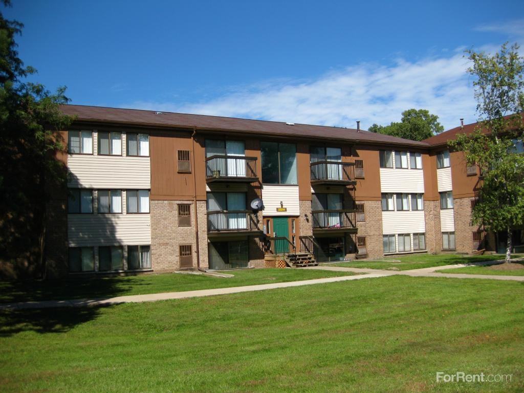 Trafalgar Square Apartments - Photo 3 of 19