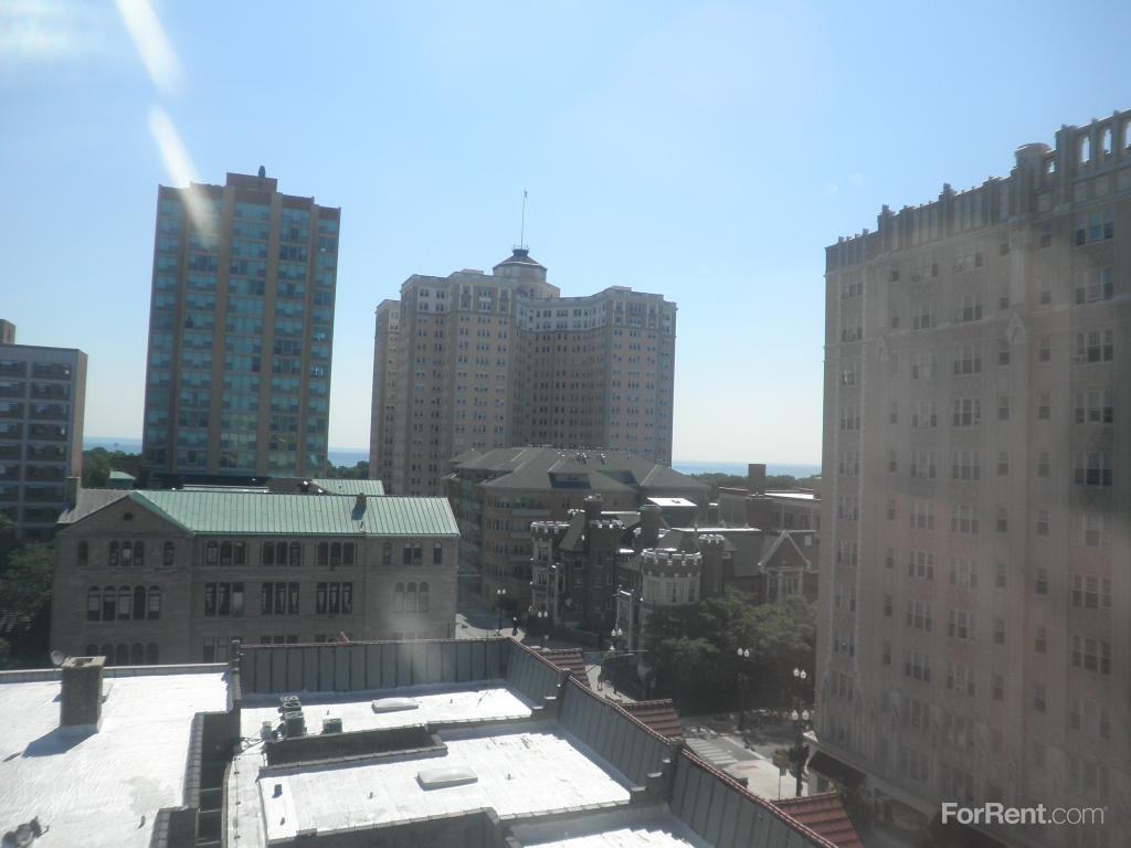 The Belle Shore Apartments - Photo 2 of 17