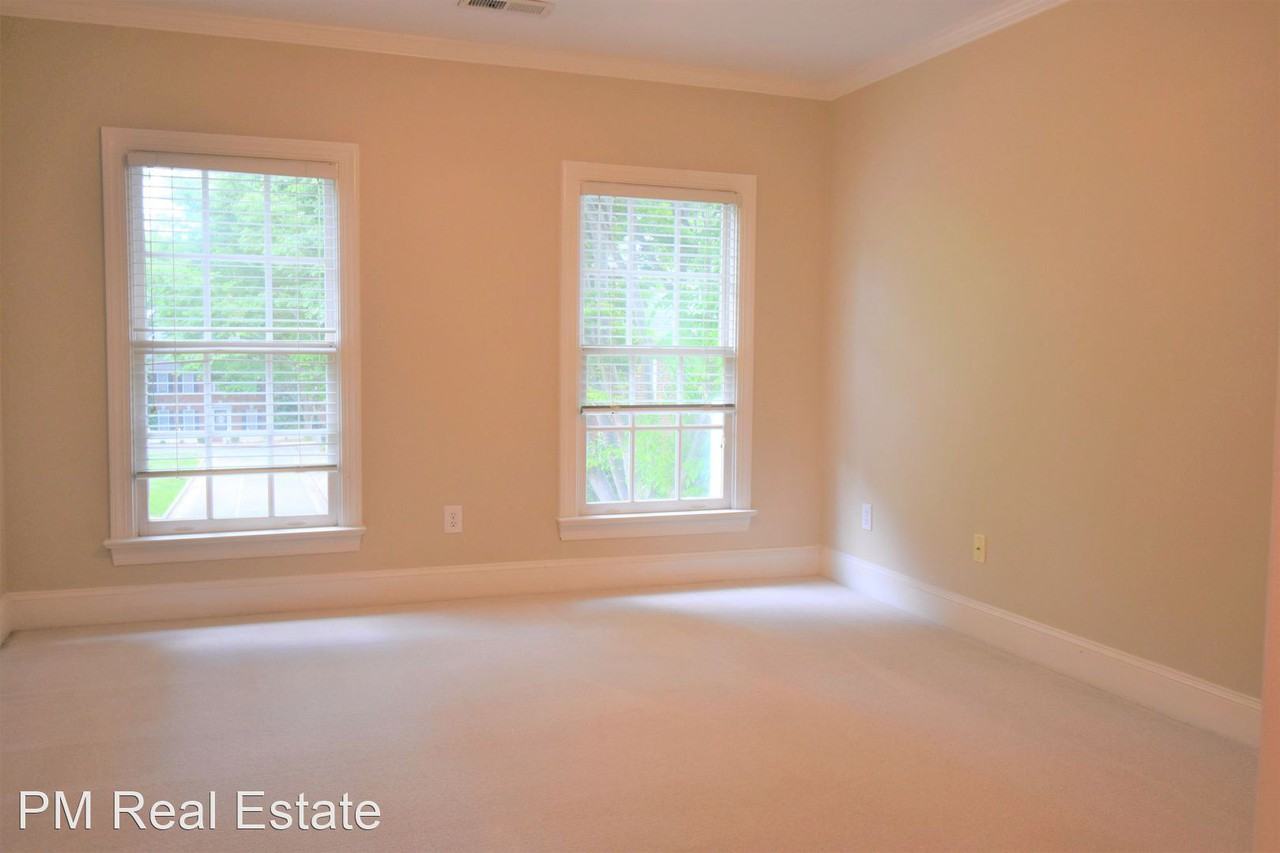 6 Checkerberry Sq - Photo 2 of 16