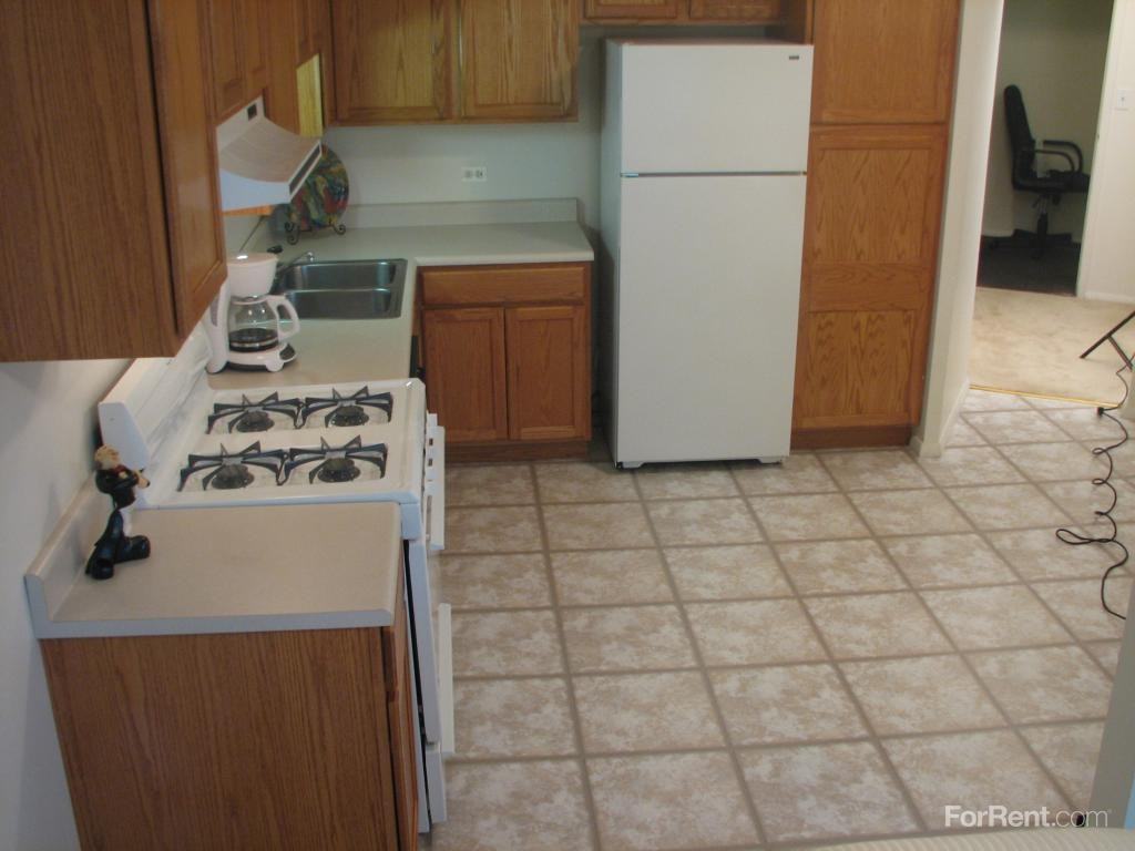 Sherry Apartments - Photo 2 of 20