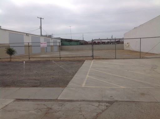 7542 Industrial Way - Photo 3 of 10