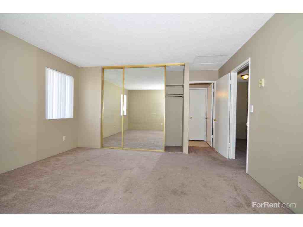 Vale Terrace Apartments in Vista, Vista, CA 92084 Zumper