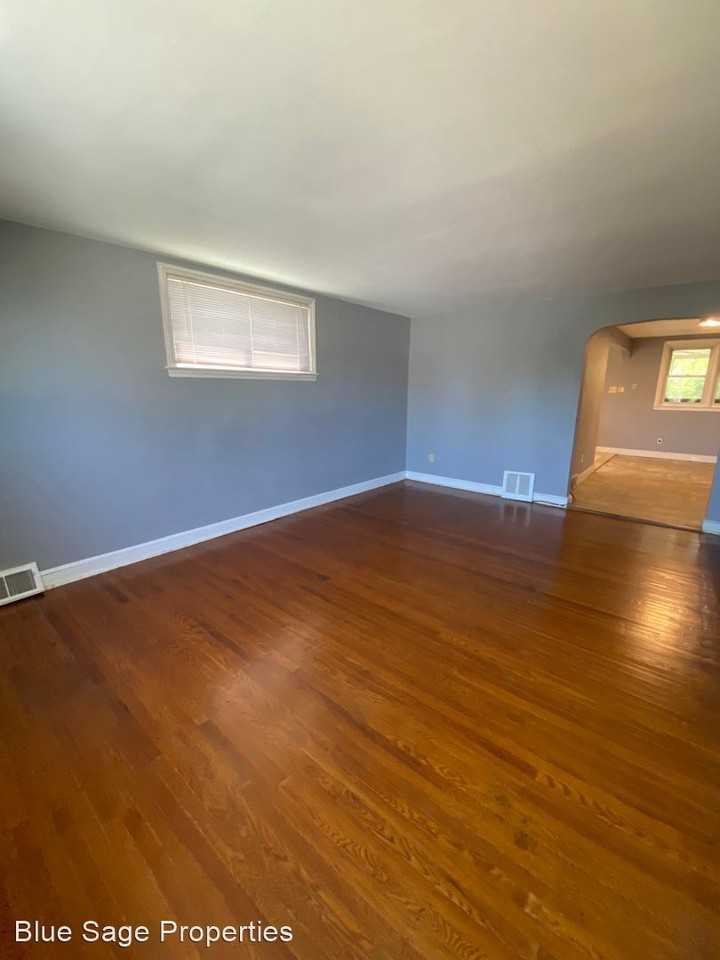 34 W Lynbrook Rd - Photo 3 of 21