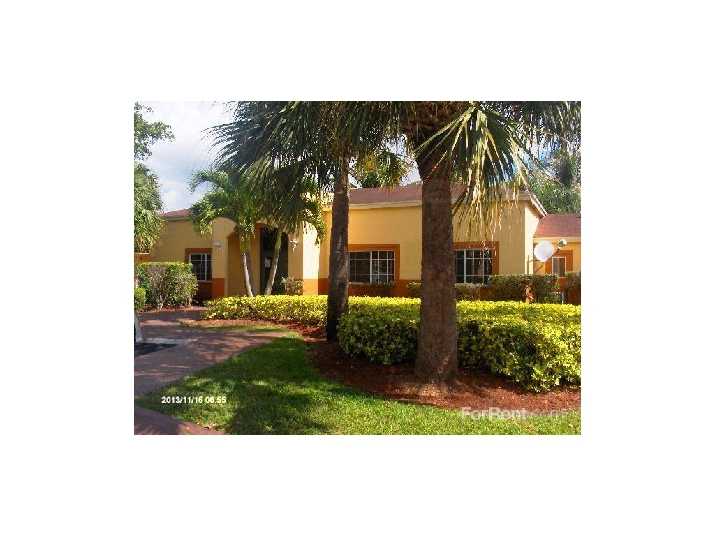 Jubilee Courtyards - Photo 3 of 19