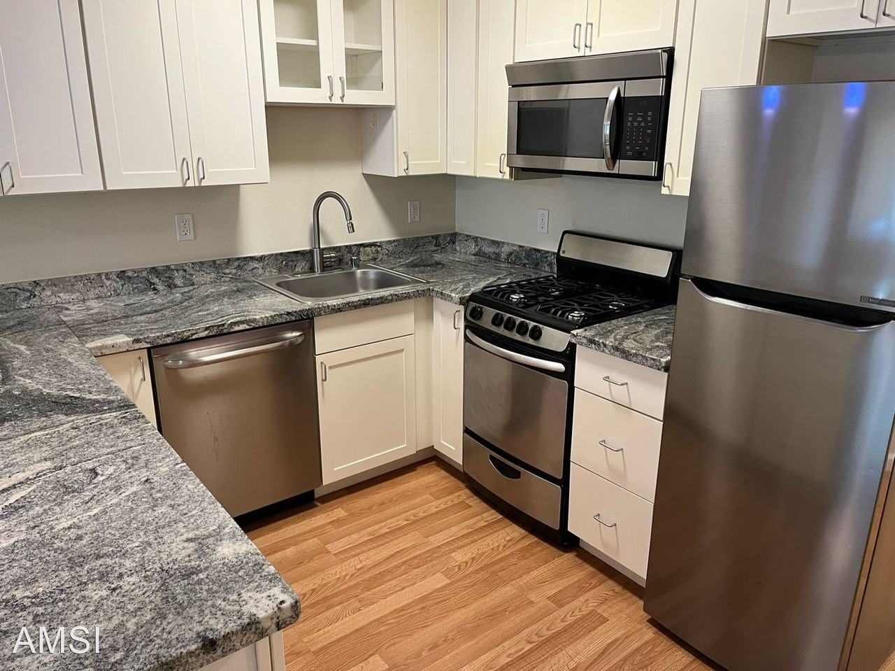 101 Broderick St #101