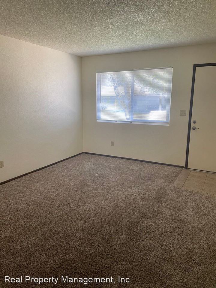 2010 Spruce Cir - Photo 2 of 17