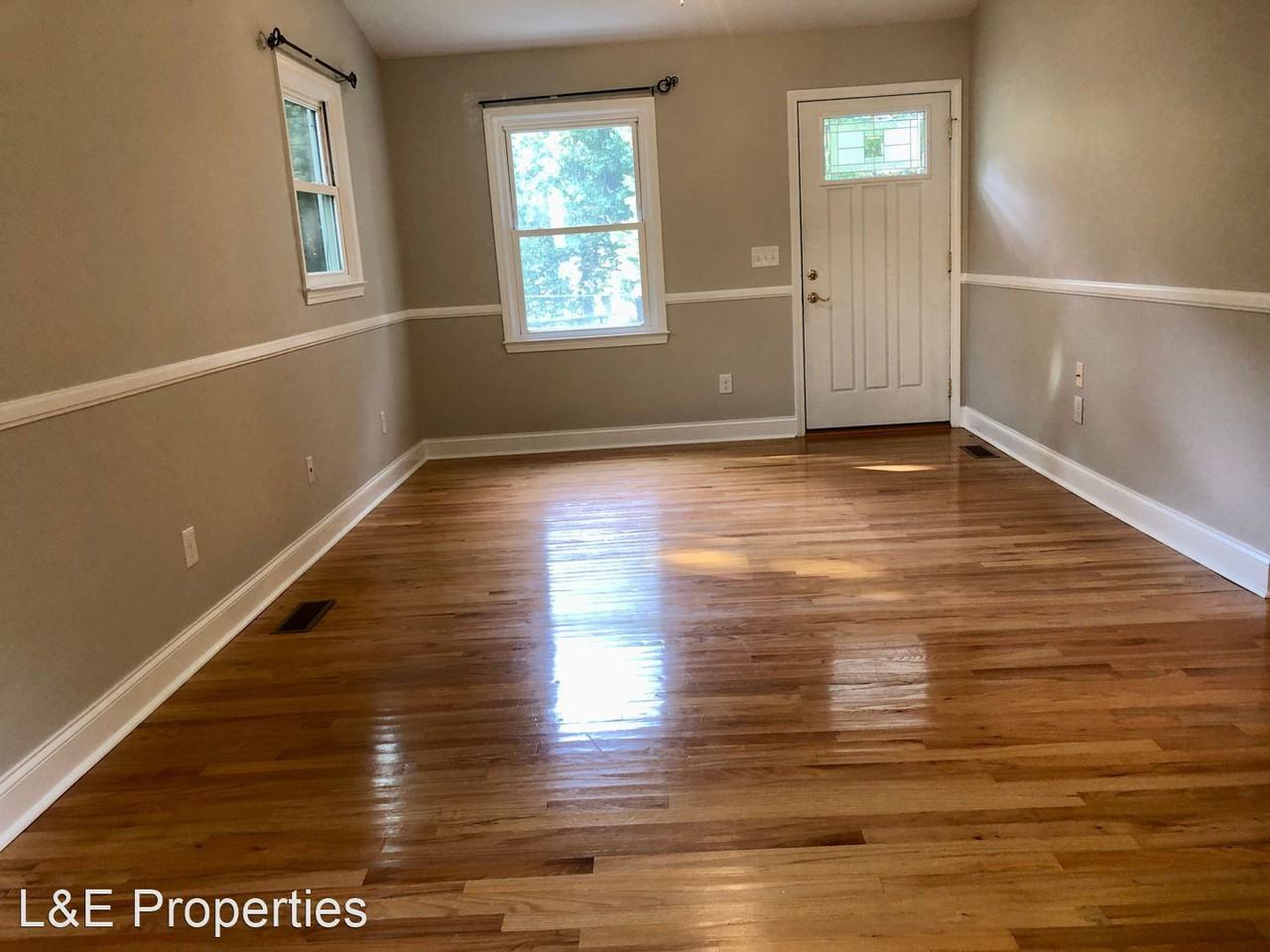 338 Craig St - Photo 3 of 14