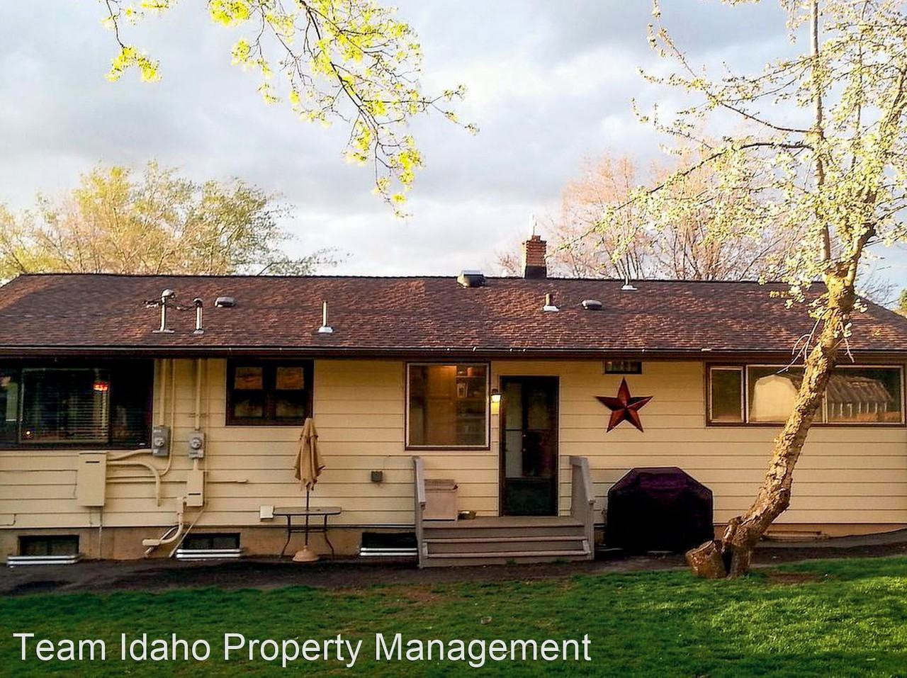 1705 Wheatland Ave - Photo 3 of 13