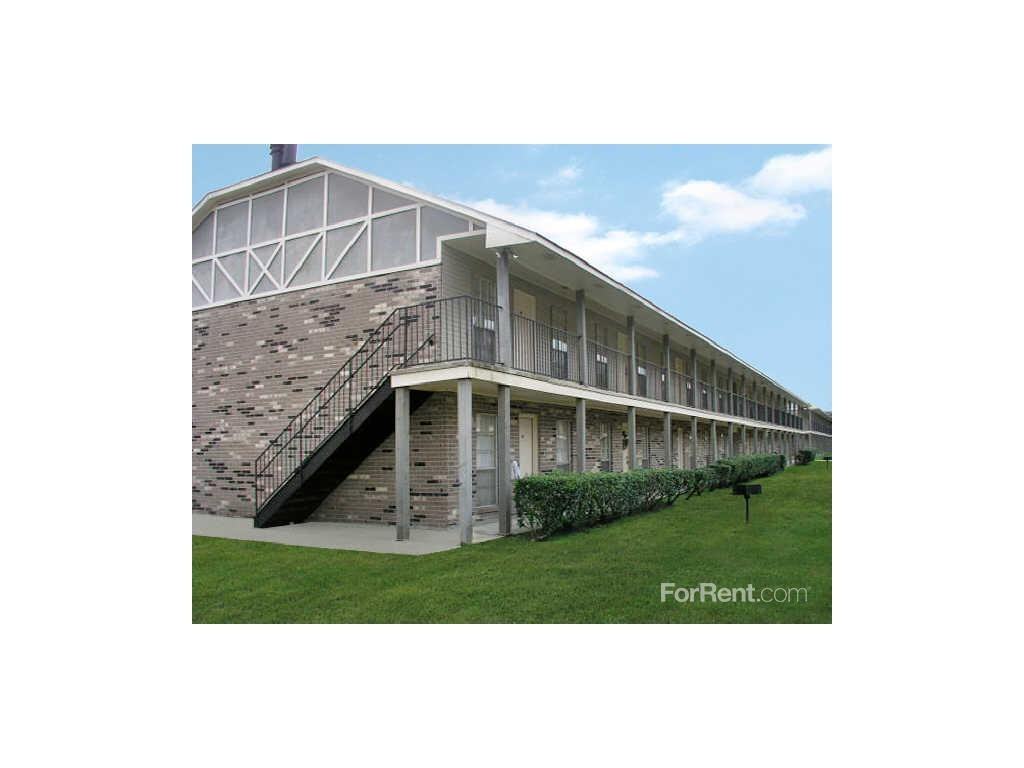 Ole London Towne Apartments 1680 O'Neal Ln, Baton Rouge, LA 70816