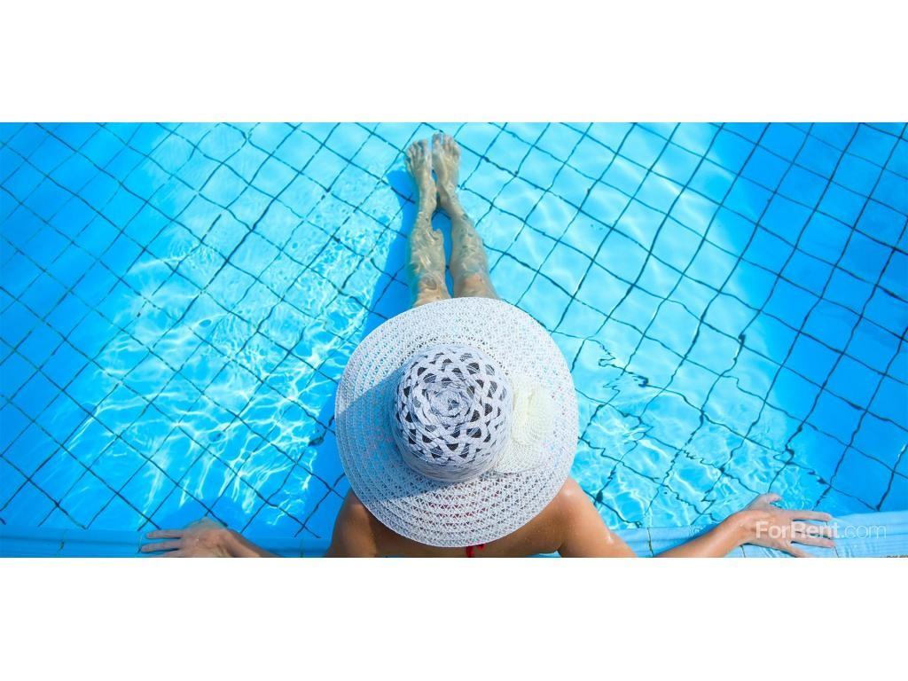 Parkway Gardens - Photo 3 of 8