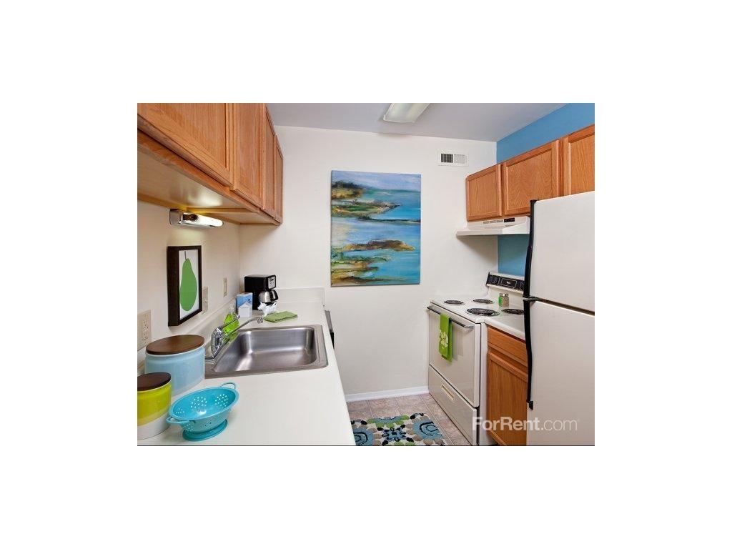 Tanglewood Apartments - Photo 2 of 19