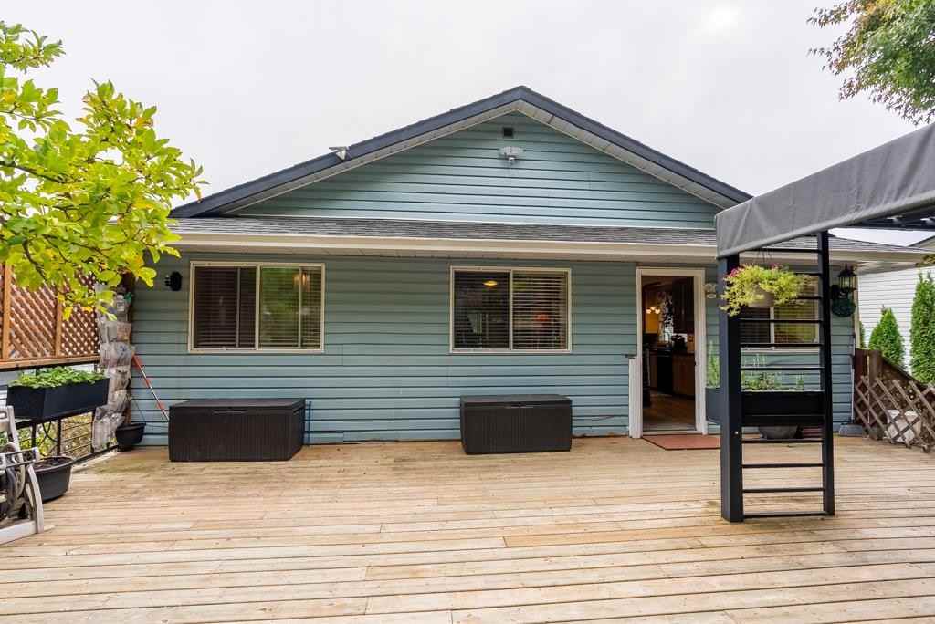 22531 Brickwood Close - Photo 2 of 50