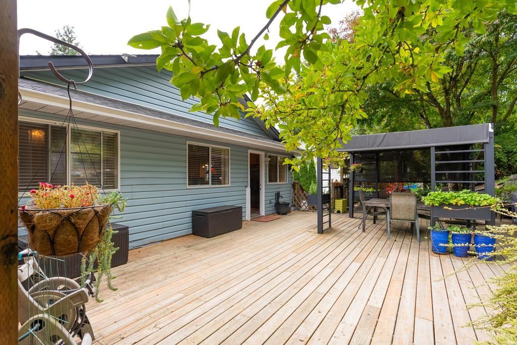 22531 Brickwood Close - Photo 3 of 50