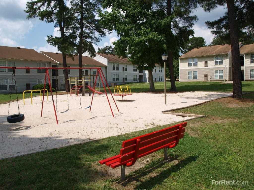 Crater Square Apartments & First Colony Townhomes - Photo 3 of 19