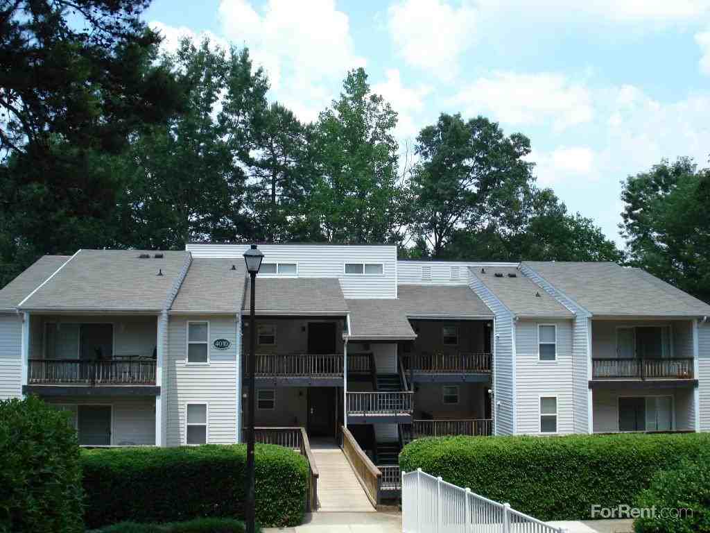 Village of Pickwick - Photo 2 of 18