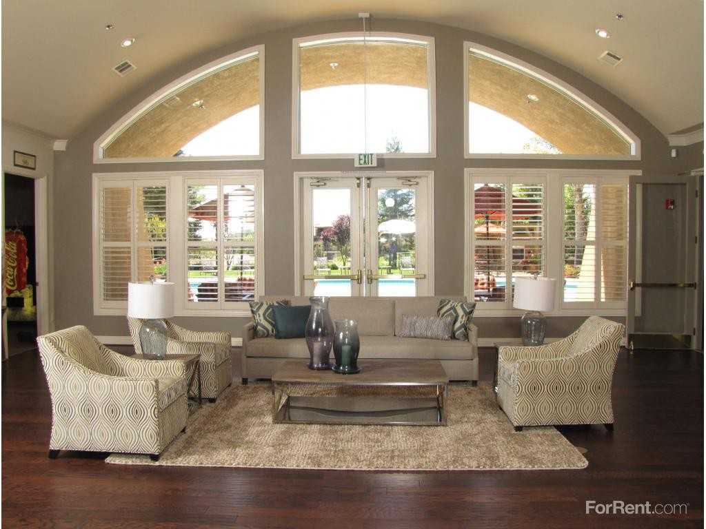 Pinnacle at Galleria Luxury Apartments - Photo 3 of 20