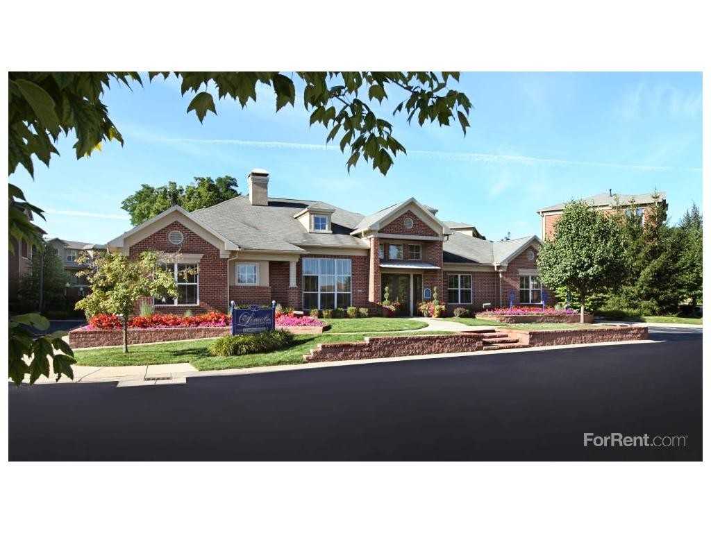 Fairlane at Town Center Apartments 100 Lincoln Lane, Dearborn, MI