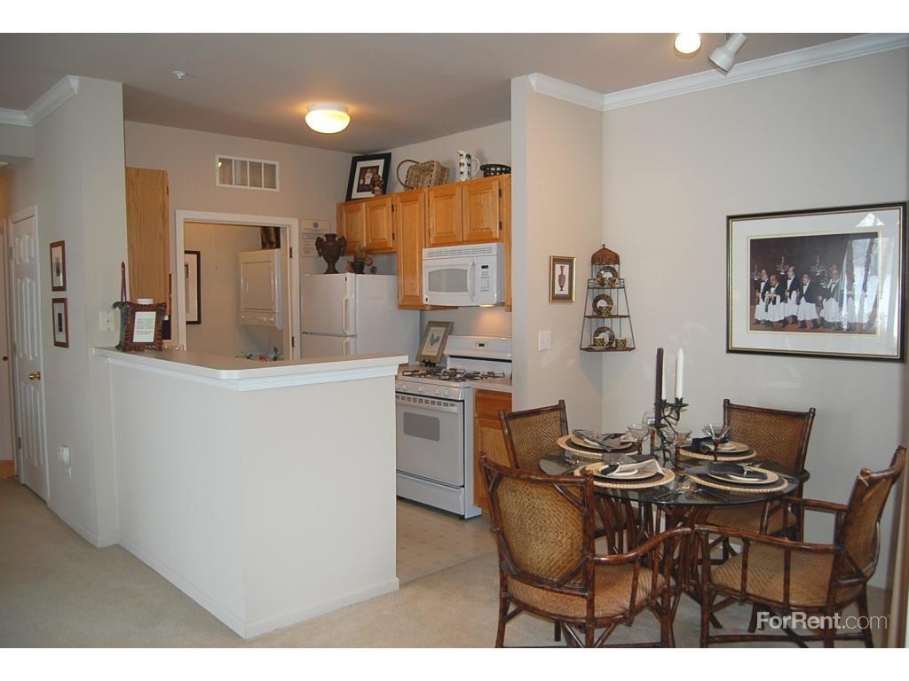 Butterfield Oaks Apartments - Photo 3 of 3