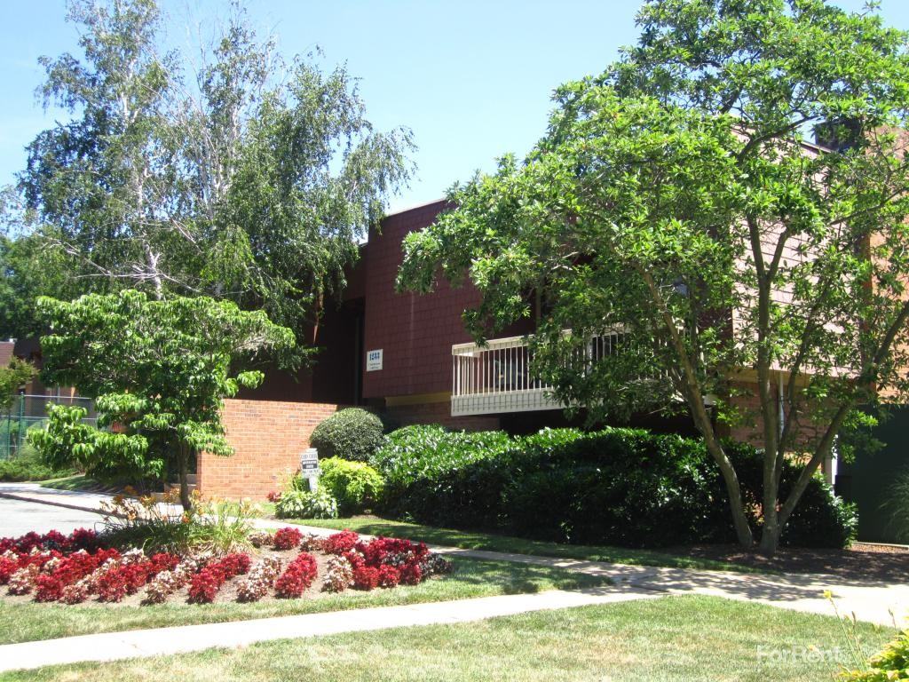 Cabin Creek Apartments For Rent 1233 Gaskins Rd Richmond Va