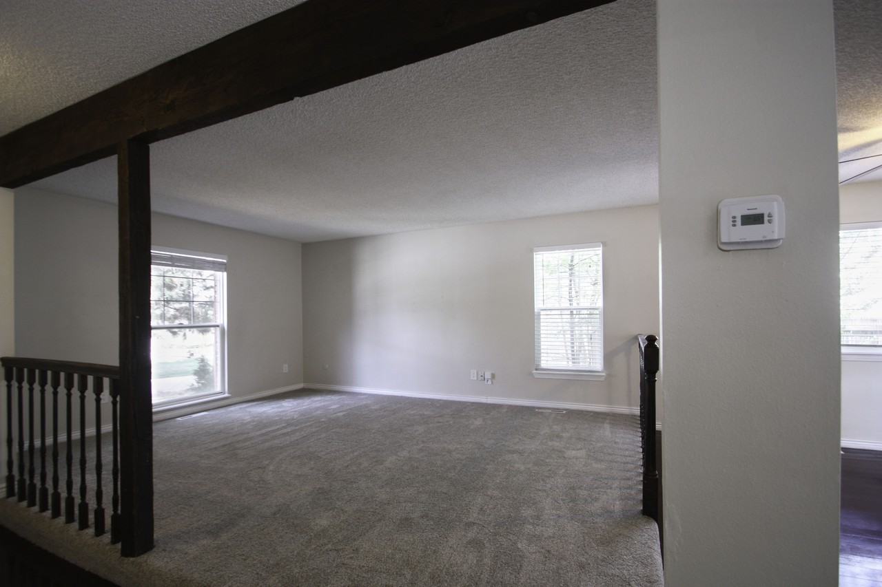 8298 S Syracuse Ct - Photo 3 of 20