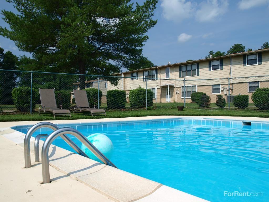 Cedarwood Manor - Photo 2 of 19