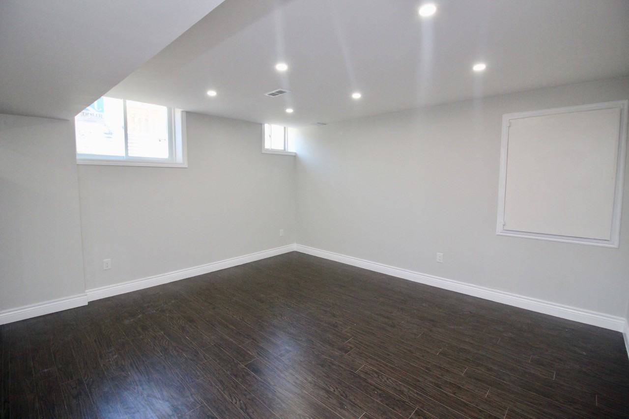 7861 Hoptree Rd Bsmt #2 - Photo 3 of 14