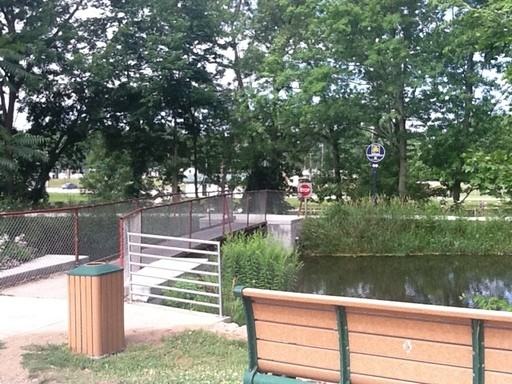 311 W Douglas St - Photo 2 of 7