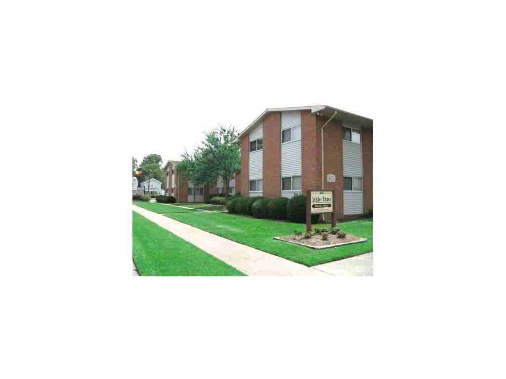 Ashley Trace Apartments - Photo 2 of 5