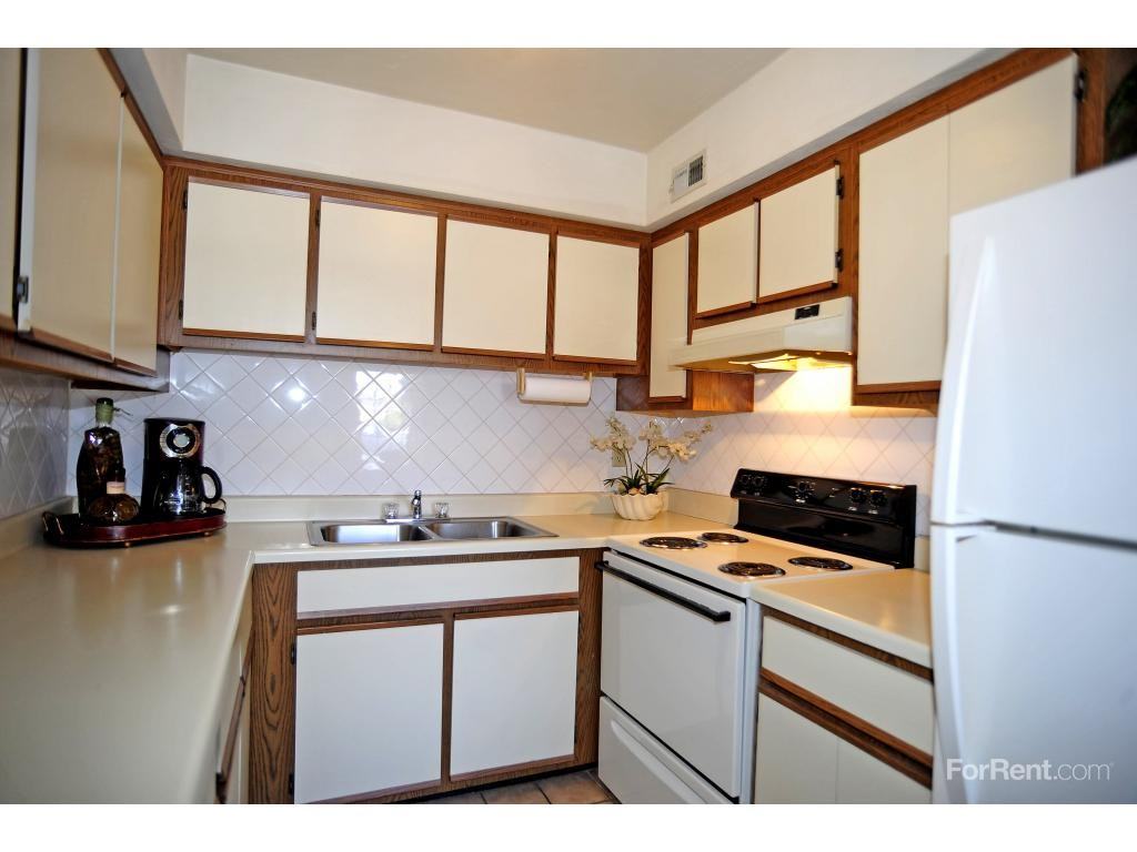 Arcadia Apartments - Photo 2 of 5