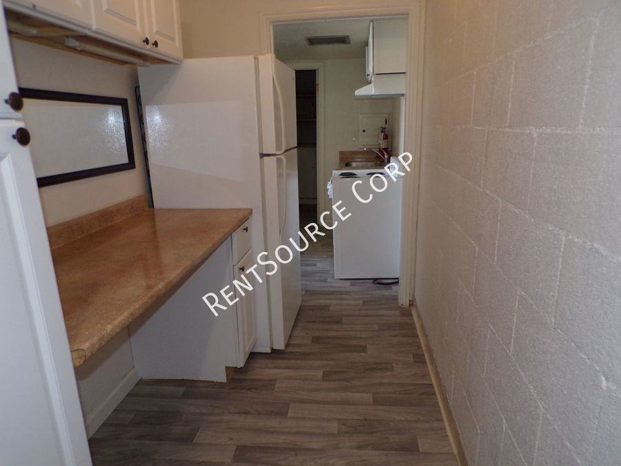 238 E Williams St - Photo 3 of 40